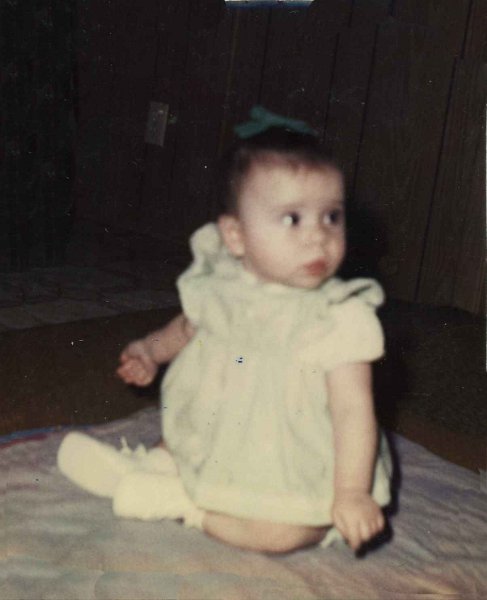 Dana_004.jpg - Original filesize: 706863. Compressed using: Extreme method. TQ: 60. Source: jp�